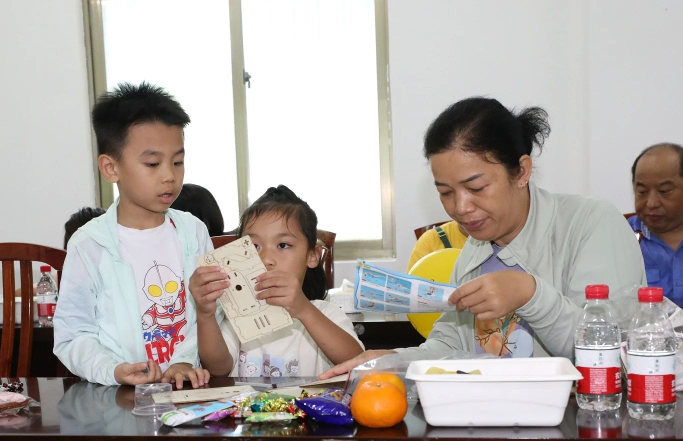 协调家园 共享快乐   菠菜担保网开展“515复星家庭日”活动5.jpg